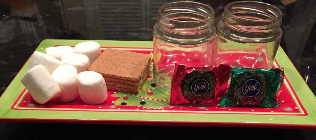 s'more set up